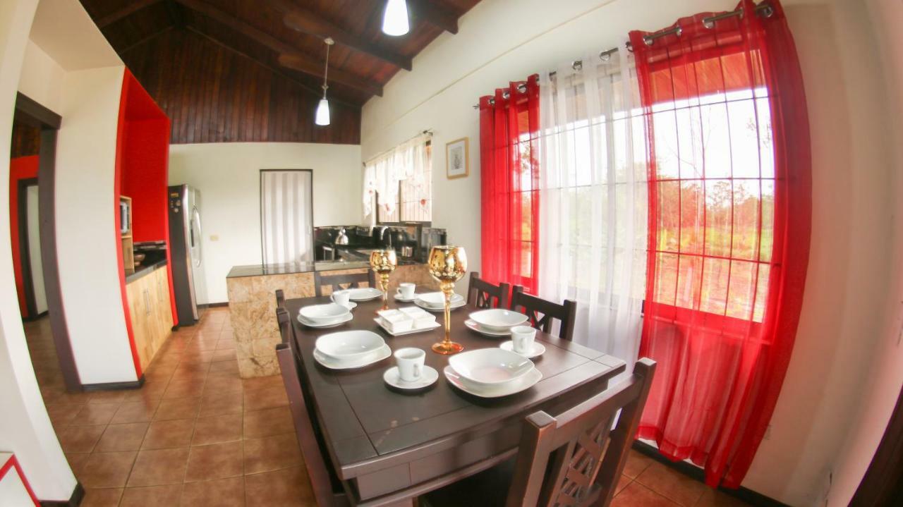 Villa Hortensias La Fortuna 外观 照片